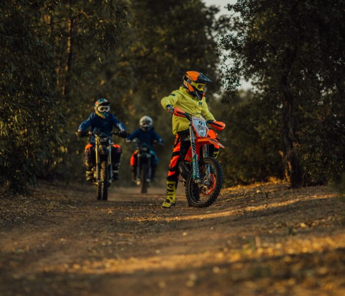 enduro specialistiche offroad explore - salta in sella con noi in sicilia e non solo