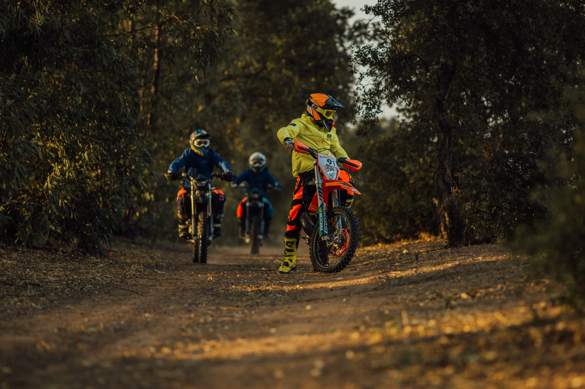 Noleggio moto enduro Sicilia Niscemi. escursioni guidati offroad explore.