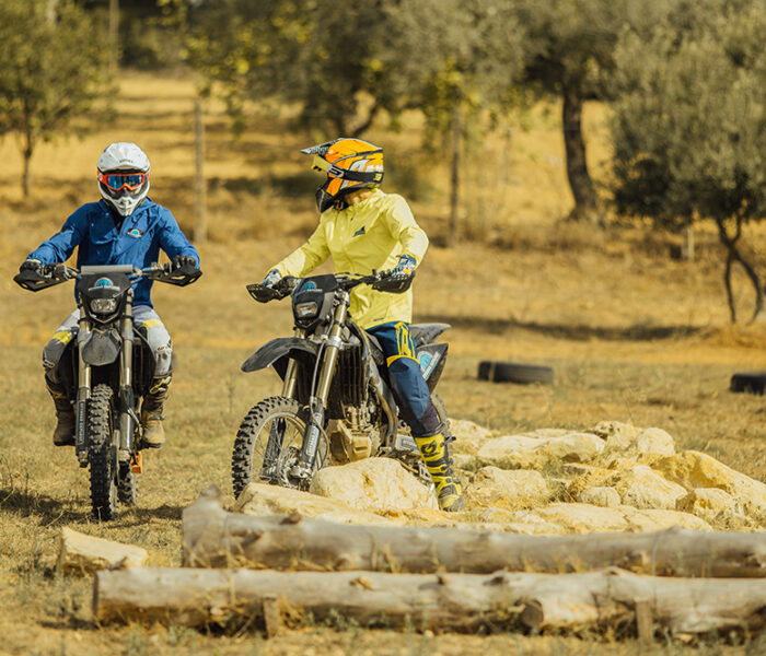 tecniche di guida offroad explore - salta in sella con noi in sicilia e non solo